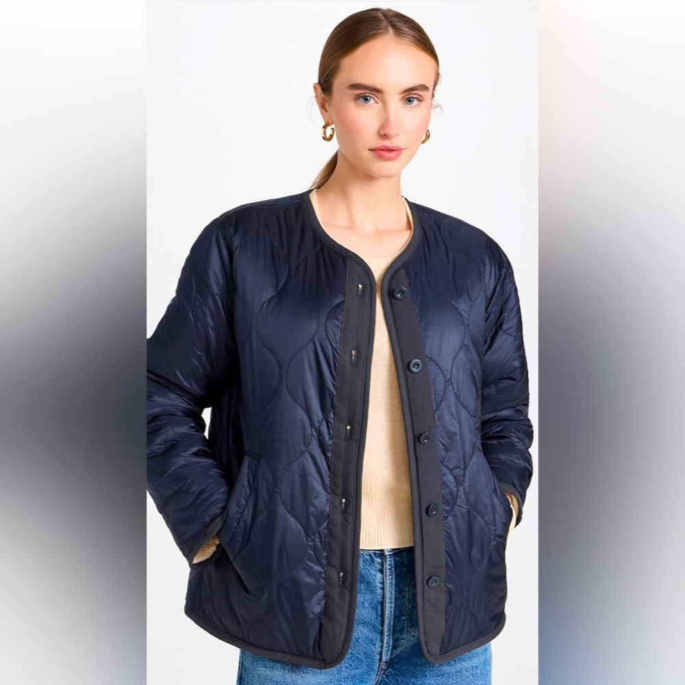 New VELVET by Graham and Spencer Marissa Puffer Navy Jacket w. Sherpa Size Large